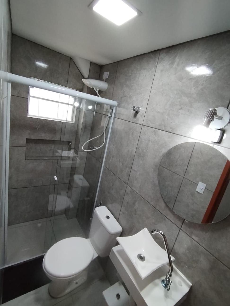 Apartment Familiar No Centro De Mg *